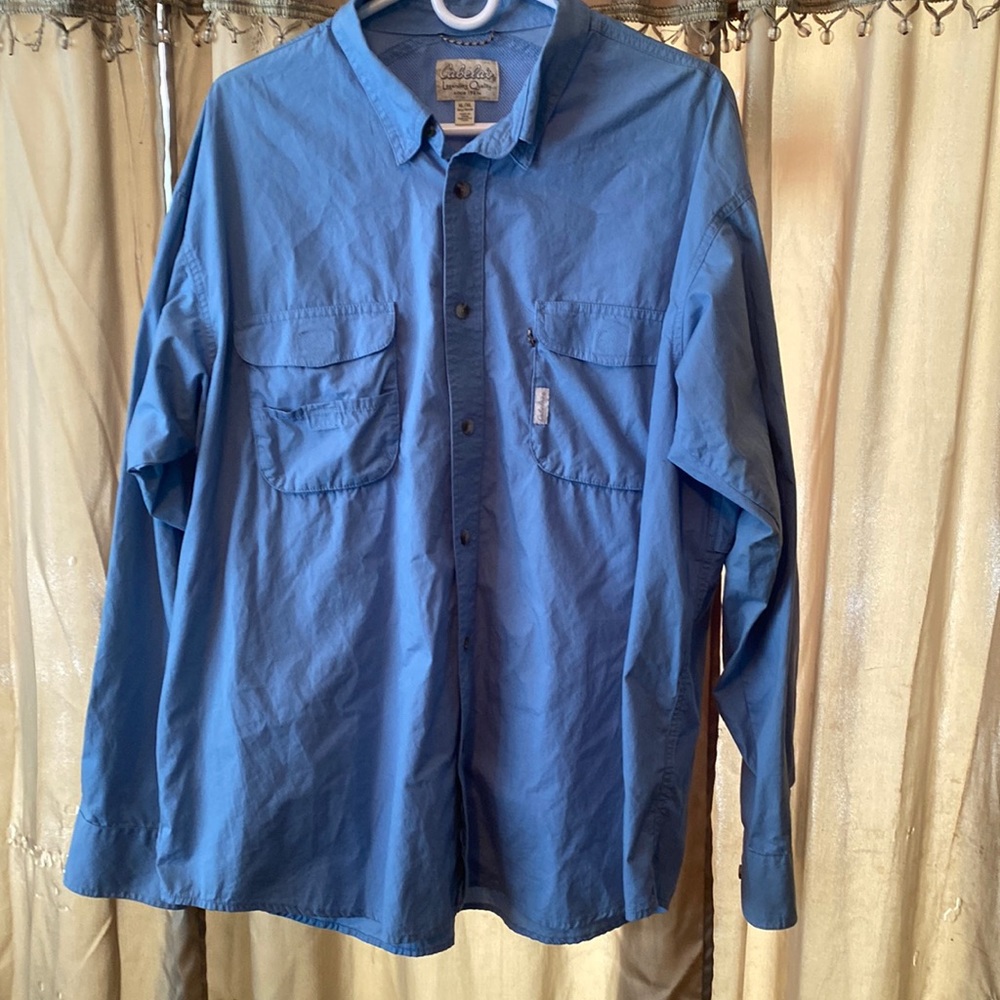 Cabela's Light Blue Fishing Sport Shirt SizeXL Vented Mesh Roll Tab